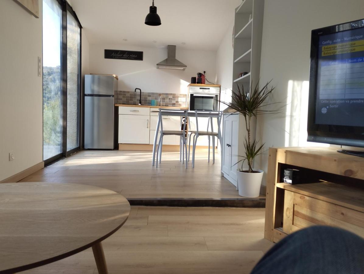 Apartamento L'Atelier Des Reves La Roque-sur-Cèze Exterior foto